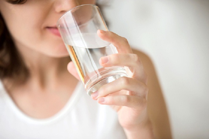 uống nước là cách giảm cân đơn giản và hiệu quả